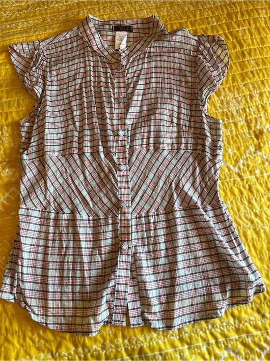 Minimi Tops - Plaid Button-Front Top